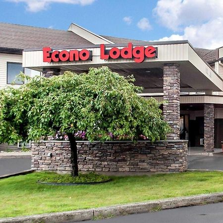 Econo Lodge Ithaca Bagian luar foto