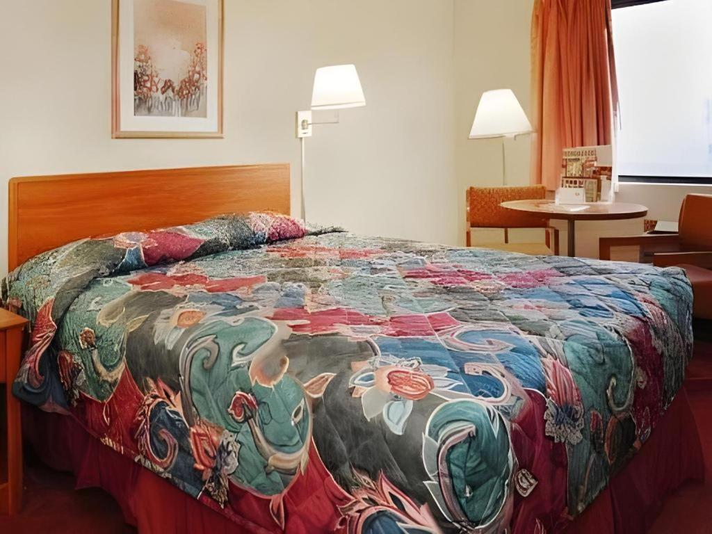 Econo Lodge Ithaca Bagian luar foto